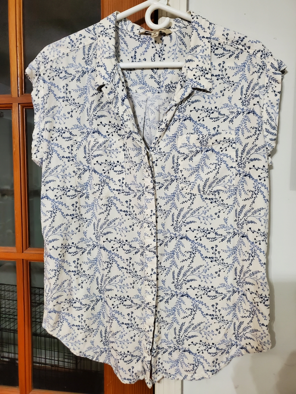 Jachs Girlfriend Floral Blouse Medium Blue White Cottagecore Soft Girl Chic